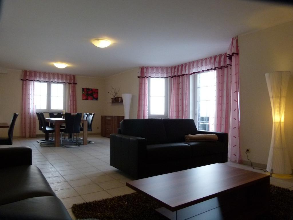 Ferienwohnung Bergblick クサンテン 部屋 写真